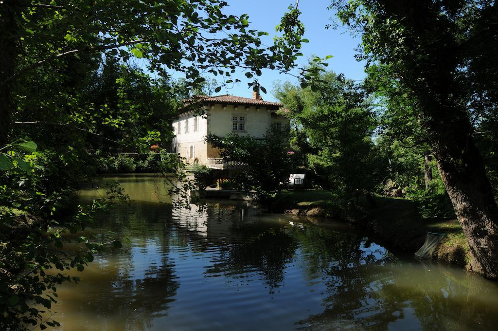 Hostellerie Restaurant Les Gorges De L'Aveyron Bruniquel Bagian luar foto