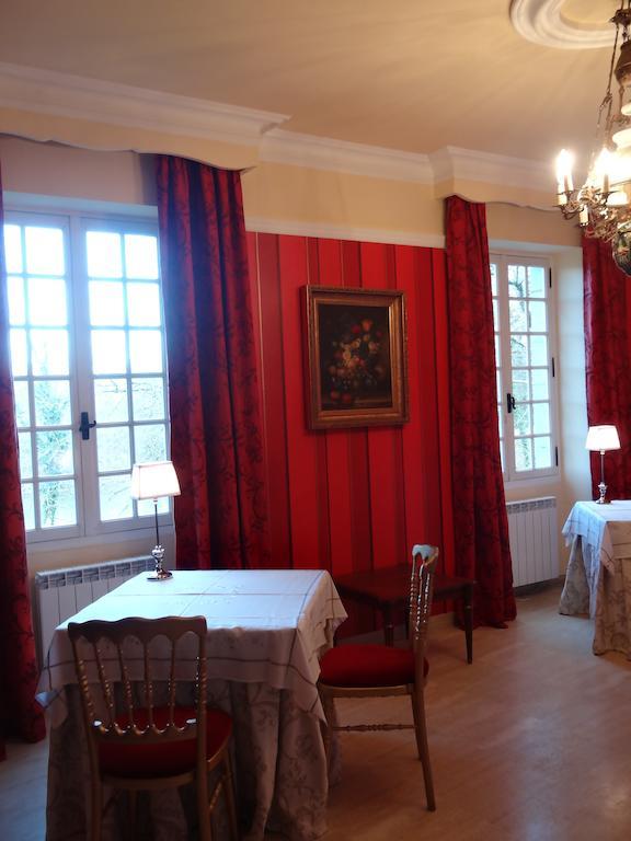 Hostellerie Restaurant Les Gorges De L'Aveyron Bruniquel Bagian luar foto